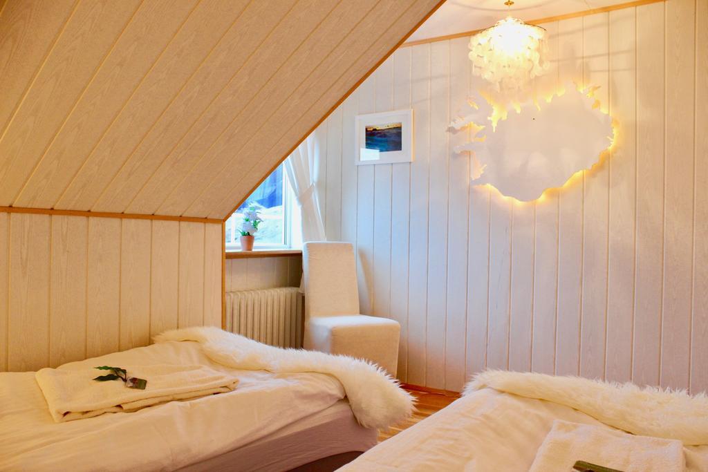 Guesthouse Arny Вестманнаэйяр Экстерьер фото