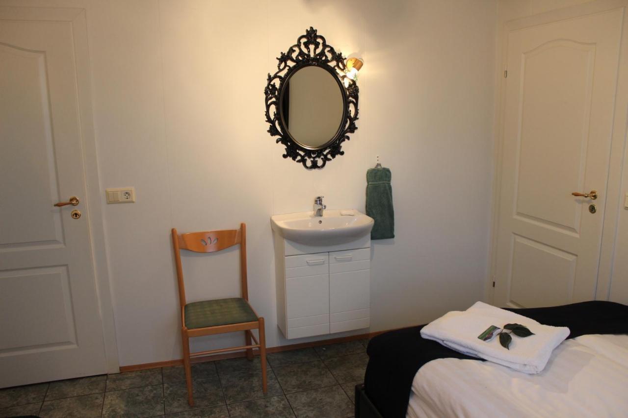Guesthouse Arny Вестманнаэйяр Экстерьер фото