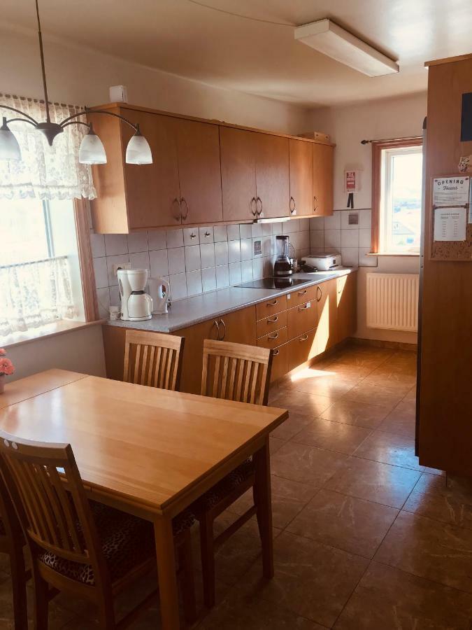 Guesthouse Arny Вестманнаэйяр Экстерьер фото